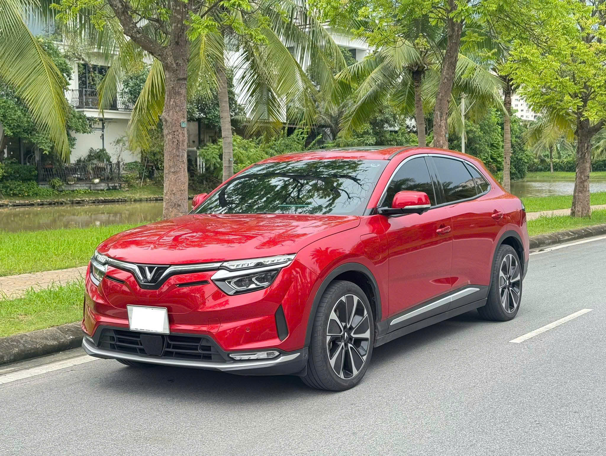 VF8 Eco Đỏ 2024 – Pin CATL